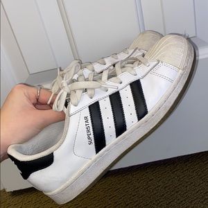 Adidas superstars